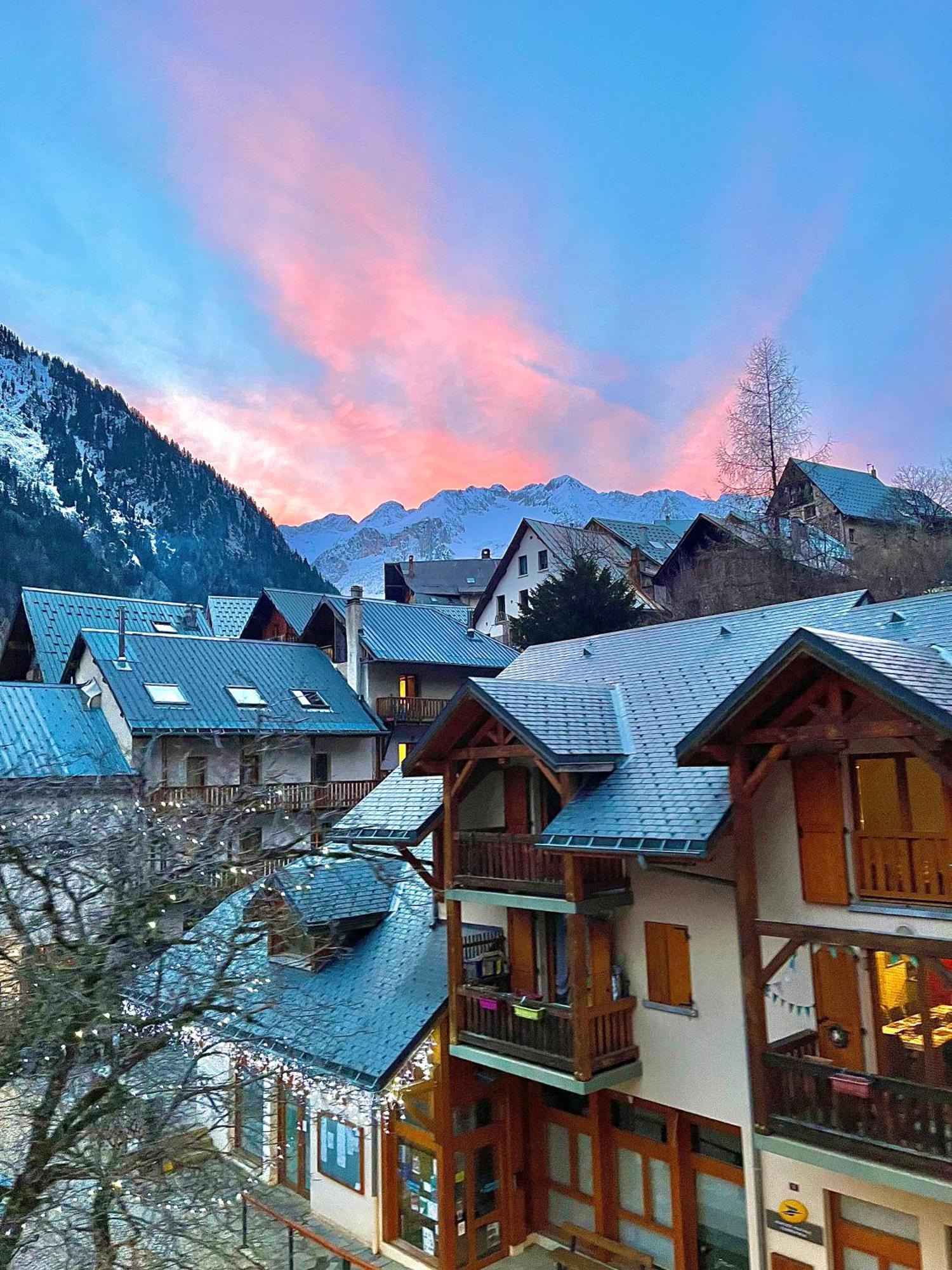 Vila La Grange St. Cyprien, Venosc - Les Deux Alpes Exteriér fotografie